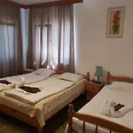 Guest Grudovi Къща за гости