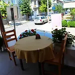Guest Grudovi Къща за гости 2*