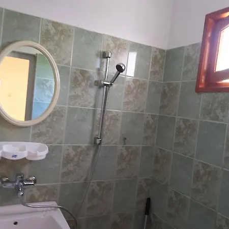 Guest Grudovi ゲストハウス