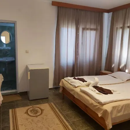 Guest Grudovi 2* オブゾー