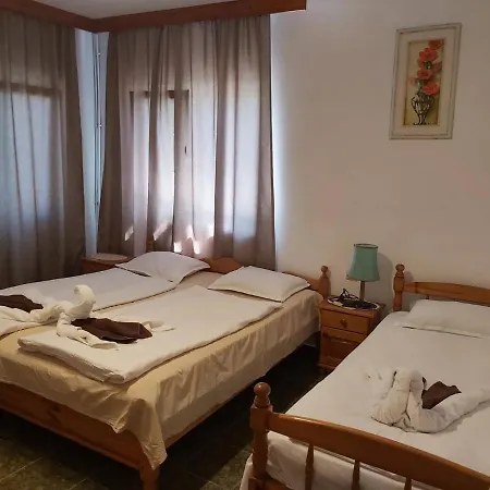 Guest Grudovi ゲストハウス